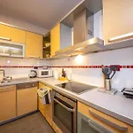 Blloku Unique 3 * Tirana