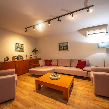 Blloku Unique 3 Apartamento Tirana