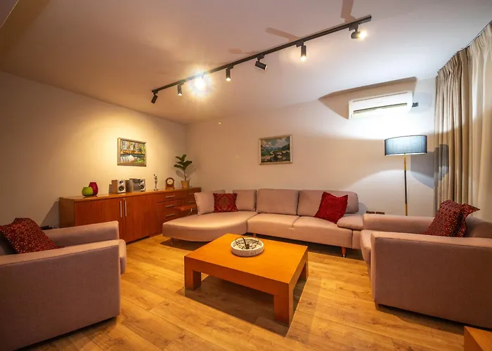 Blloku Unique 3 Apartment Tirana