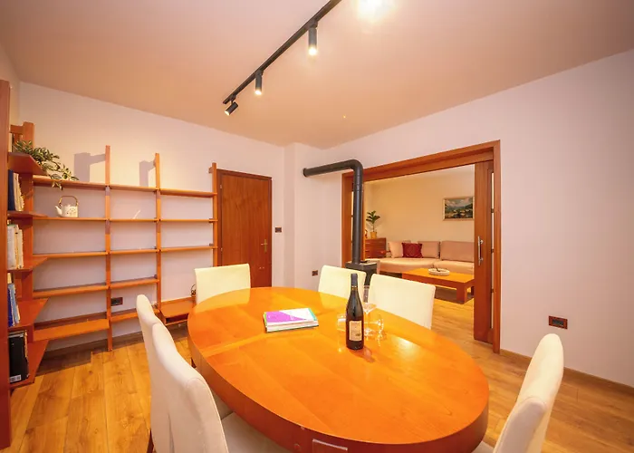 Blloku Unique 3 Apartment *